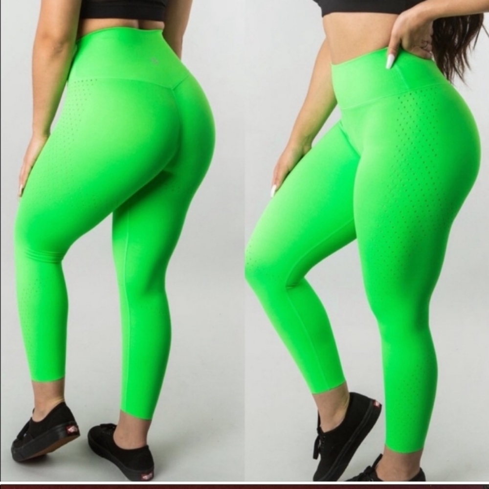 BuffBunny Electric Green Viva La Vibe Legging